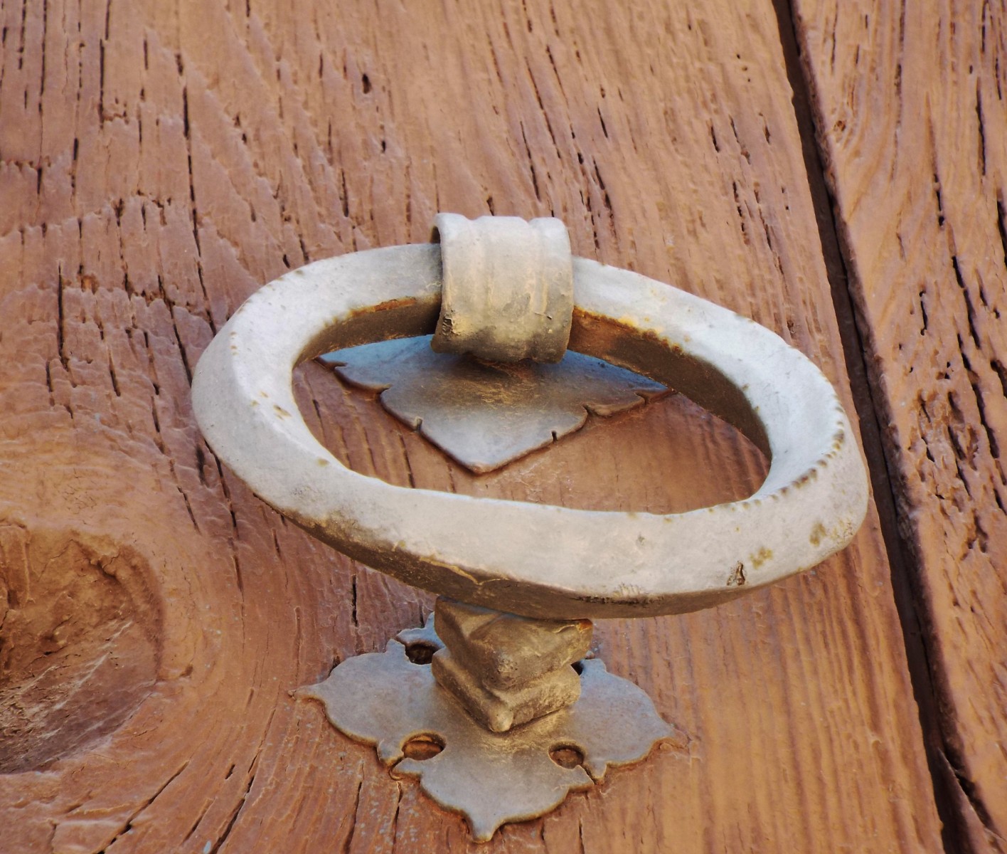 Knock knock, Door | Wood | Metal | Knocker | Brass | Building | Old | Ornate