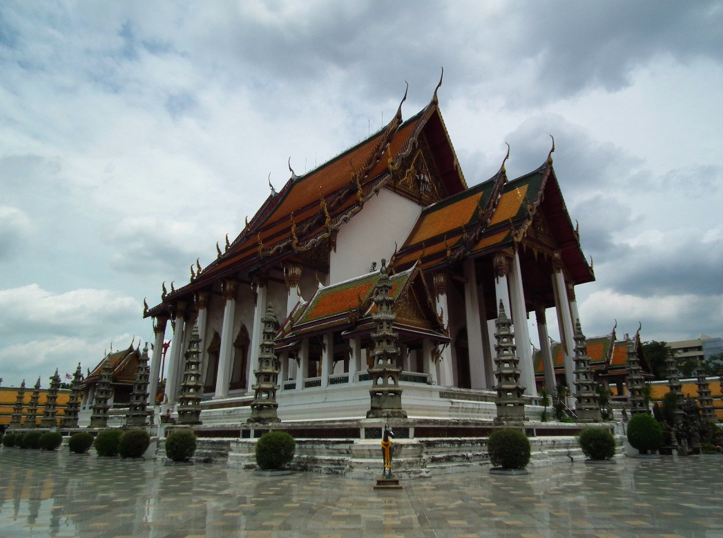 Wat Suthat, Temple | Arch | Architecture | Bangkok | Thailand | Wat | Travel