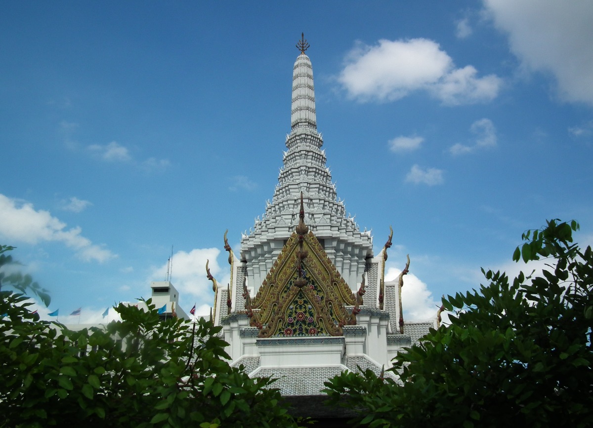 Grand White Temple, Architecture | White | History | Thailand | Bangkok | Temple | Spiral | Sky | Travel